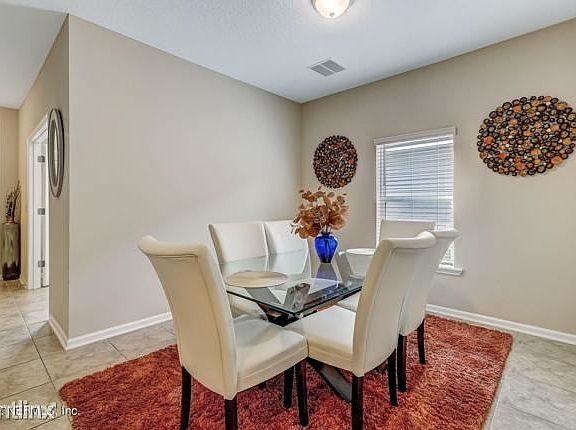 4th image of 2779R Copperwood Ave