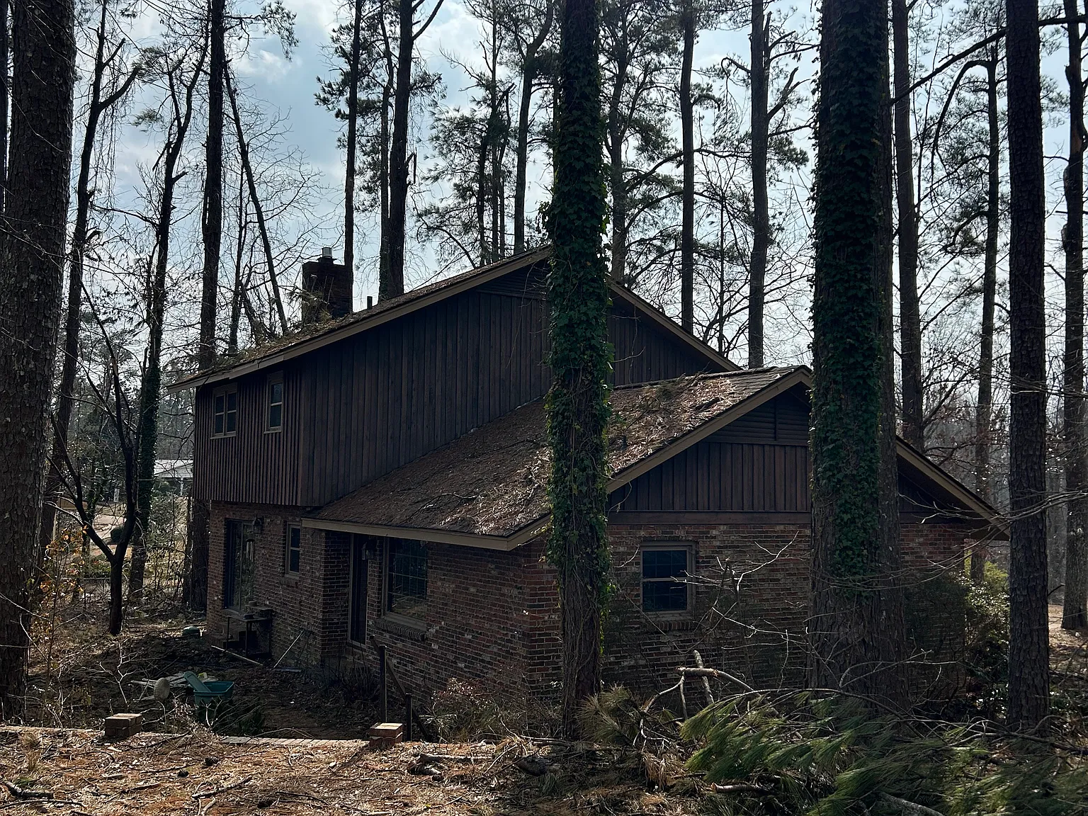 5 bed, 2300 sqft, $4,000 — Photo 4