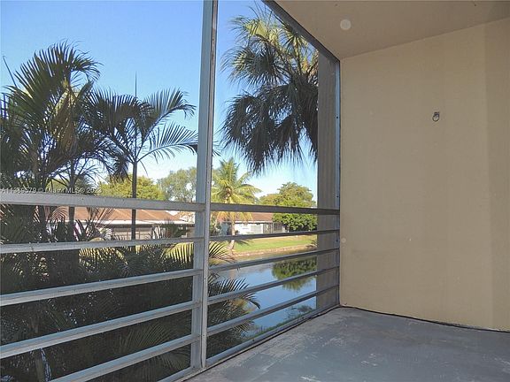 5th image of 4215 N University Dr APT 211