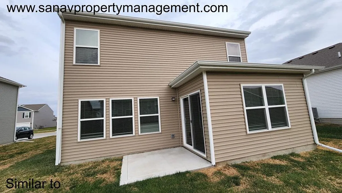 Building Photo - 4202 NW Linwood Dr