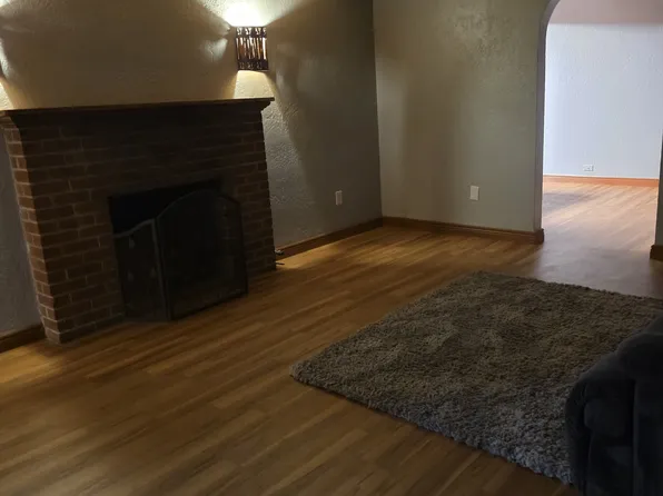 5853 W Orangewood Ave, Glendale, AZ 85301