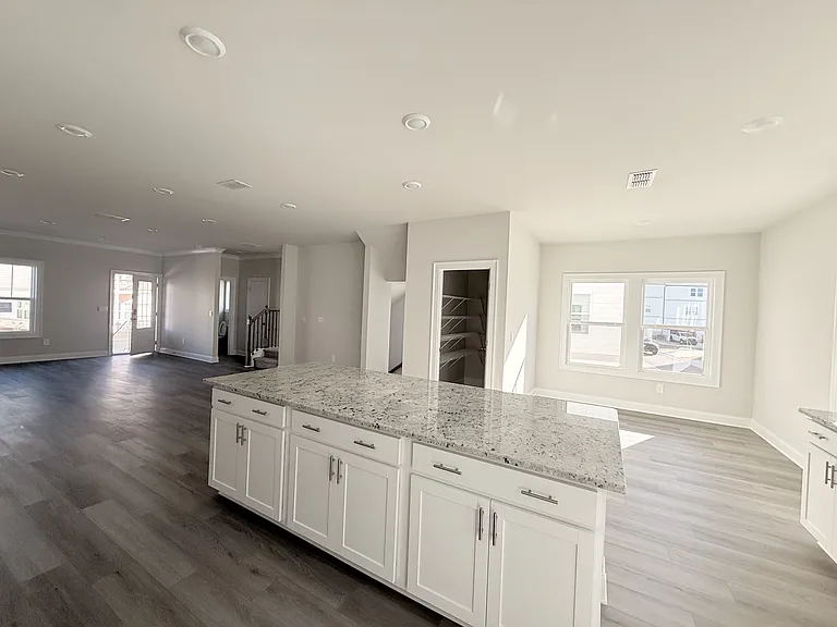 2686 Devon Vale St — Photo 10