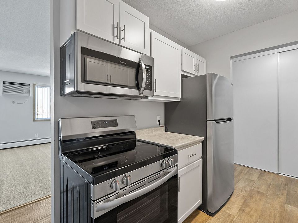 1st image of 2400 109th Ave NW #209-2402