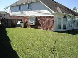 3rd image of 15107 Walden Park Ct