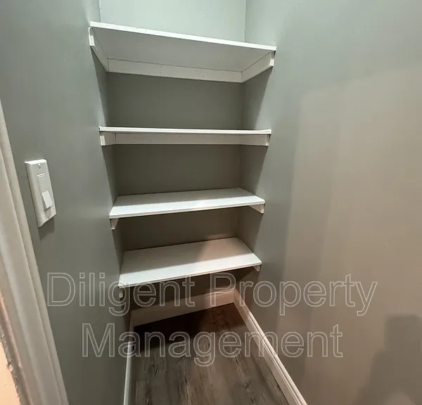 203 Rubidge St #201 — Photo 6