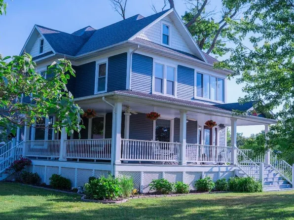 7884 Red Arrow Hwy, Watervliet, MI 49098