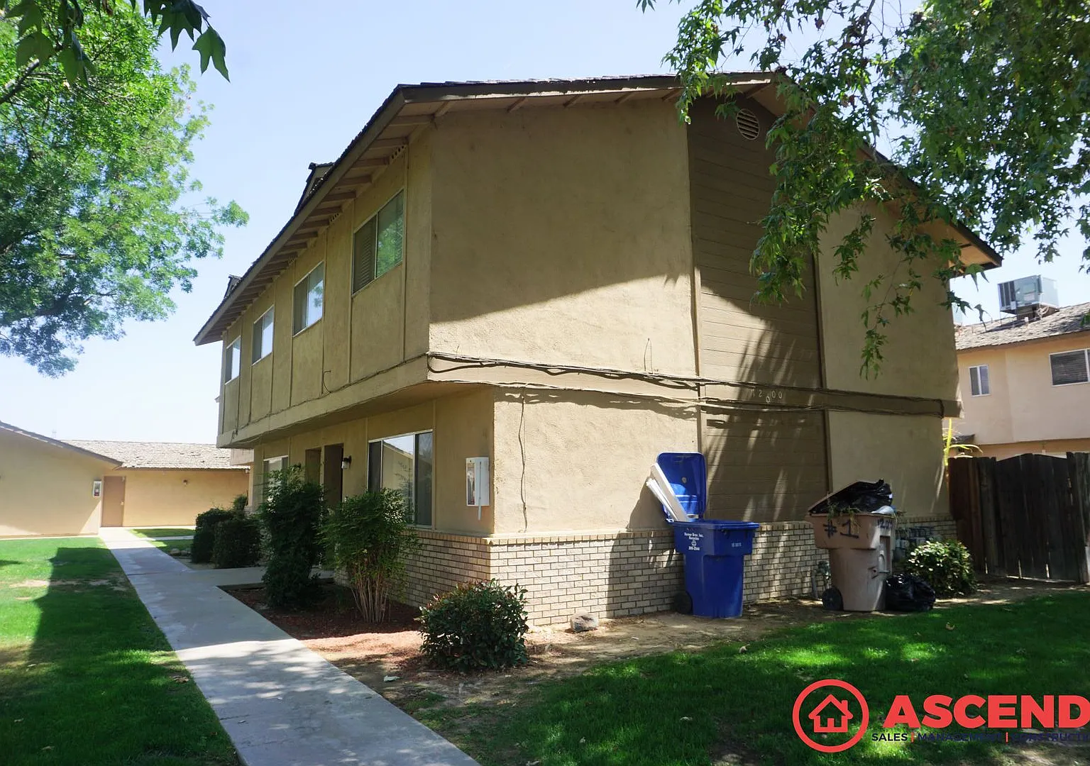 11900 Handel Avenue — Photo 1