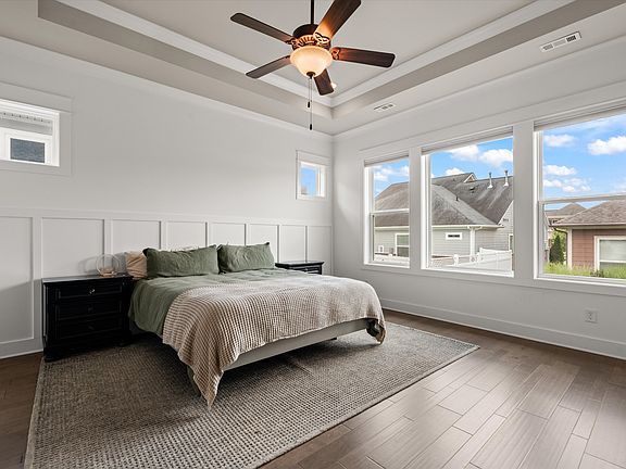 5th image of 102 Edenburg Dr