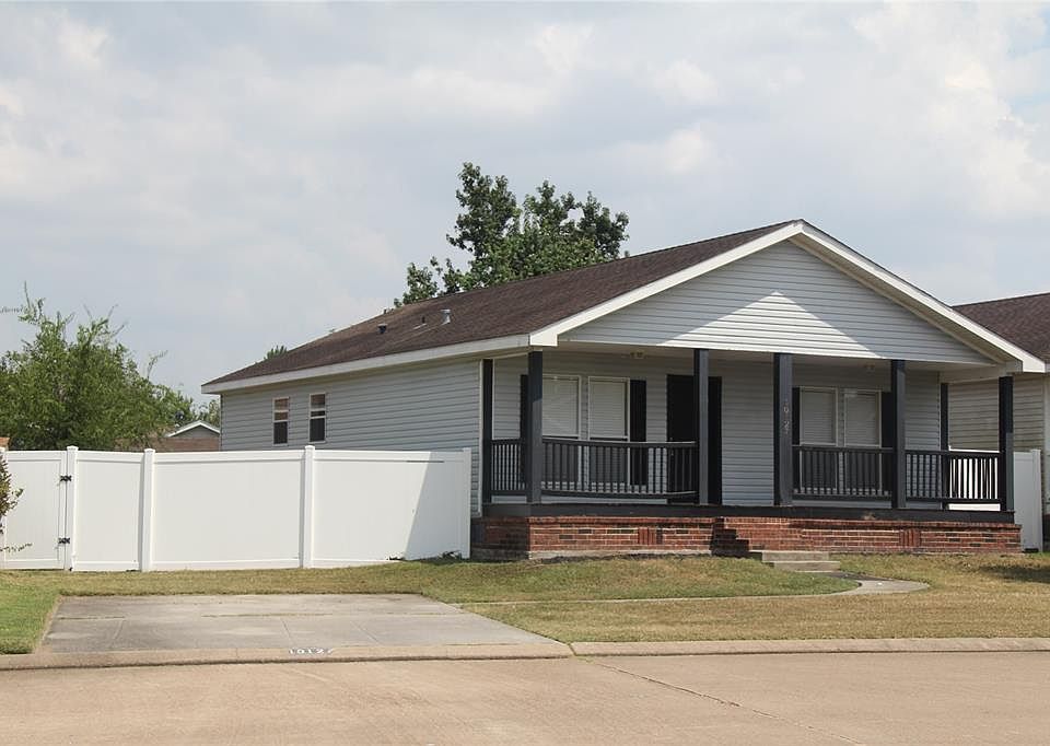 1st image of 10127 Summerberry Ln