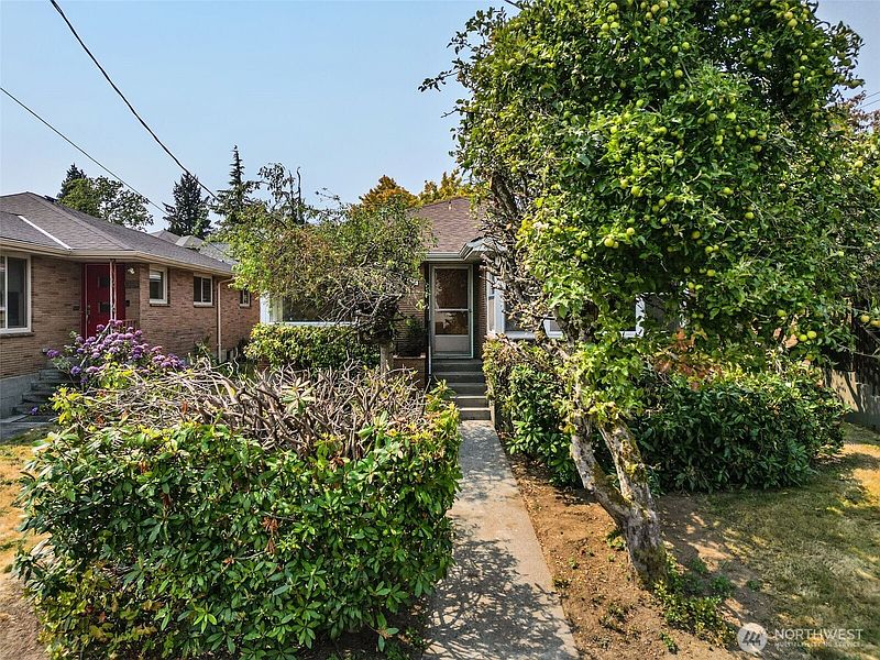 3rd image of 8361 30th Avenue NW