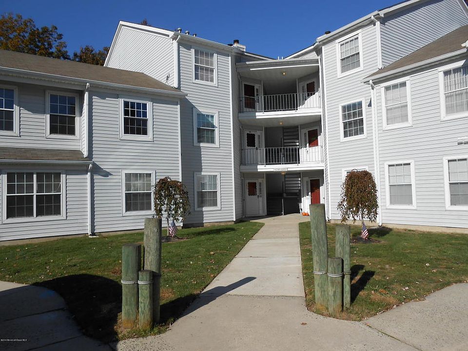 1st image of 1217 Waters Edge Dr #17D
