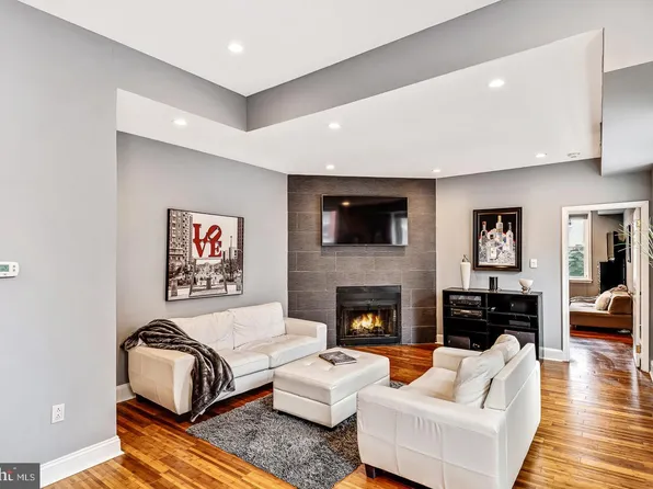 306 S 13th St APT 5, Philadelphia, PA 19107