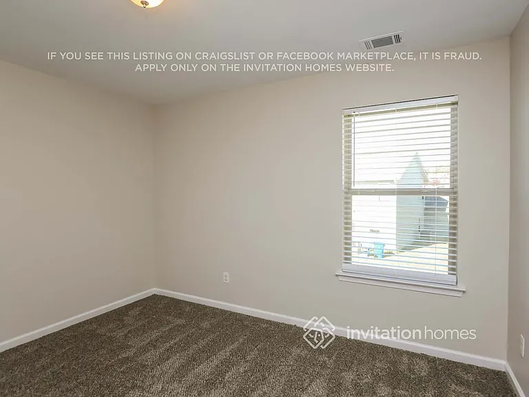 1124 Easley Ct — Photo 9