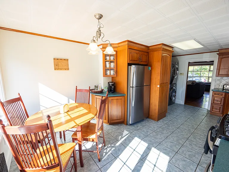 134 Lincoln Ave #MAIN HOUSE — Photo 8