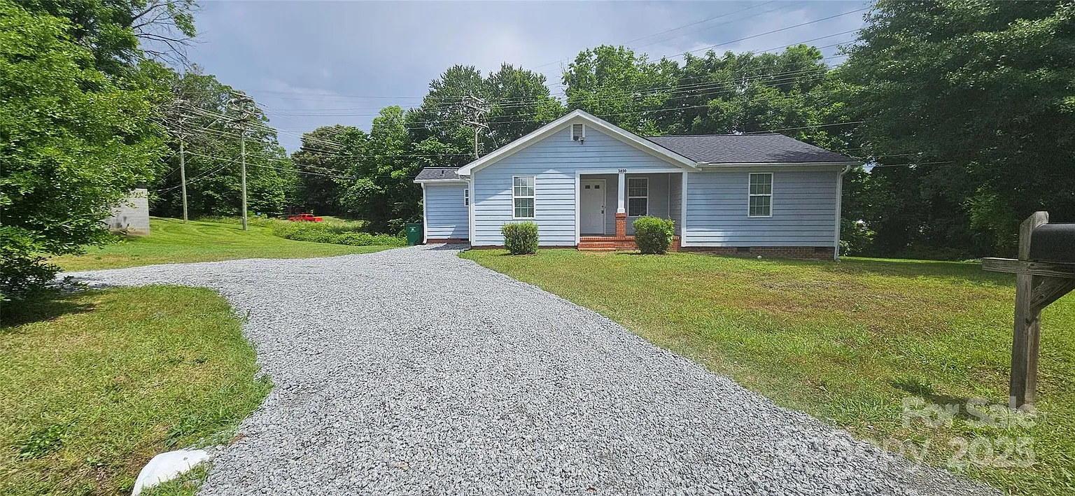 2820 Bellhaven Cir photo 1