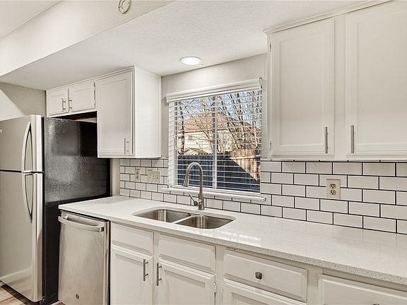 5th image of 8004 Clydesdale Dr #B
