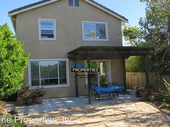 5th image of 4024 Hiller Ln