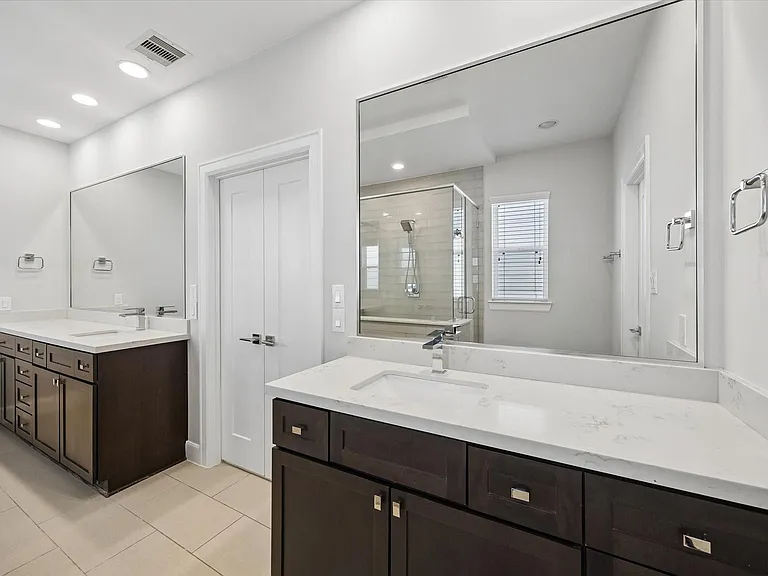 1213 Crockett St — Photo 14