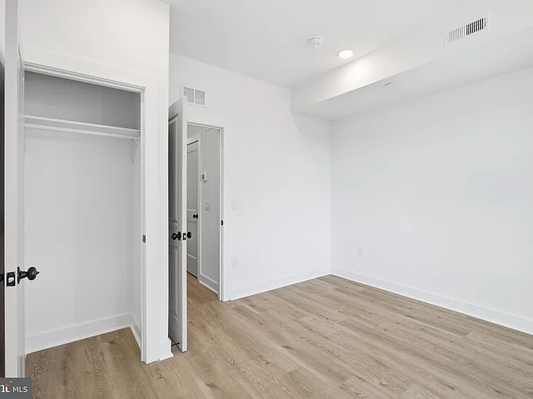 1018 W Arizona St — Photo 16