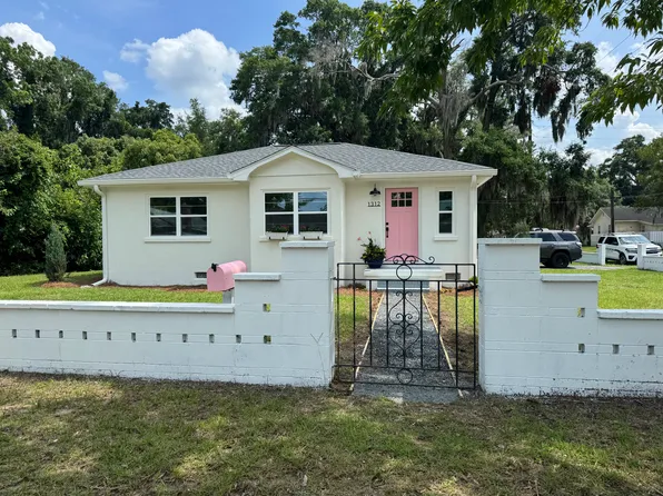 1312 Congress St, Beaufort, SC 29902