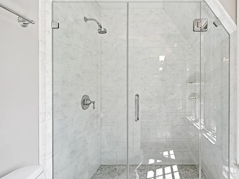 72 Hampton Rd — Photo 24