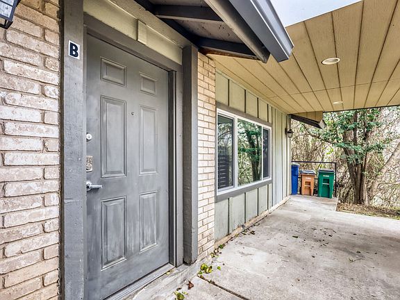 4th image of 6407 Auburn Dr #B