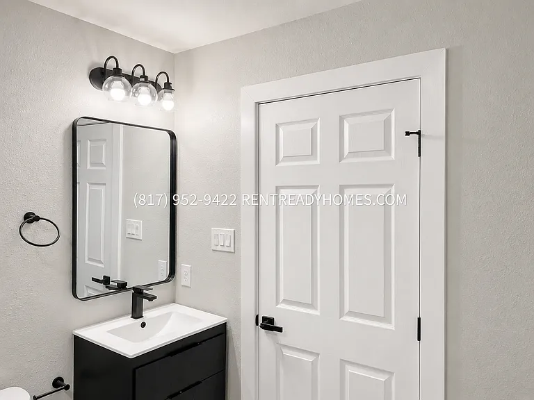 8112 Barkley St — Photo 9
