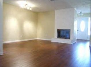 810 Beachcomber Ln, Houston, TX 77062