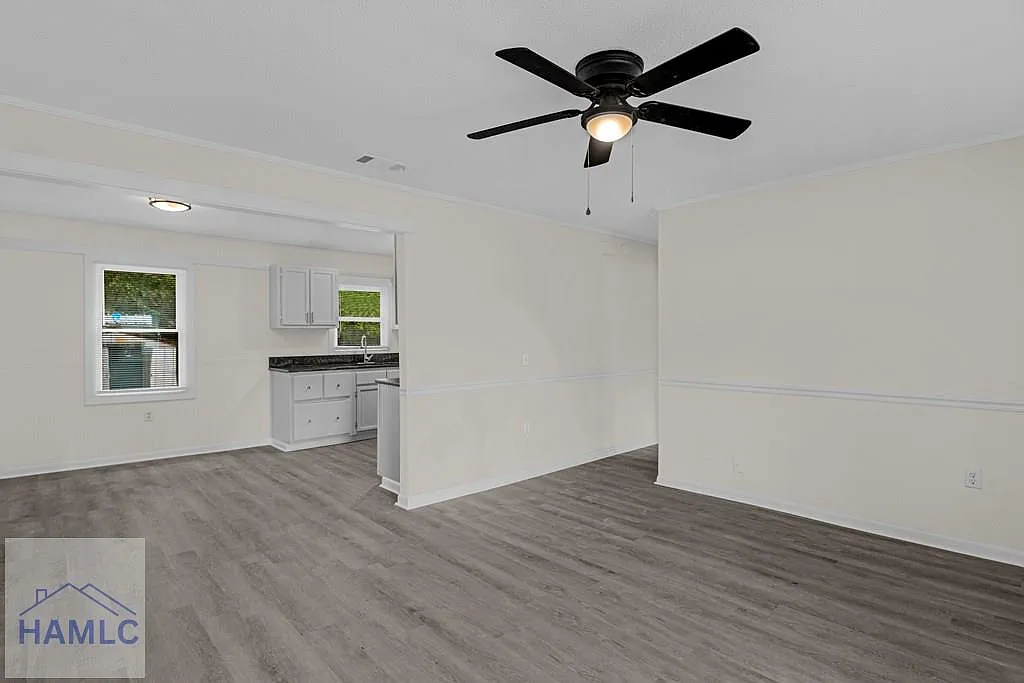4 bed, 1320 sqft, $1,850 — Photo 3