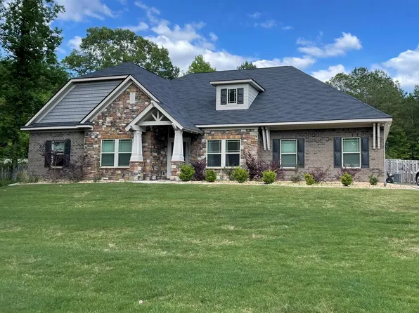 10325 Whisper Glen Dr, Midland, GA 31820