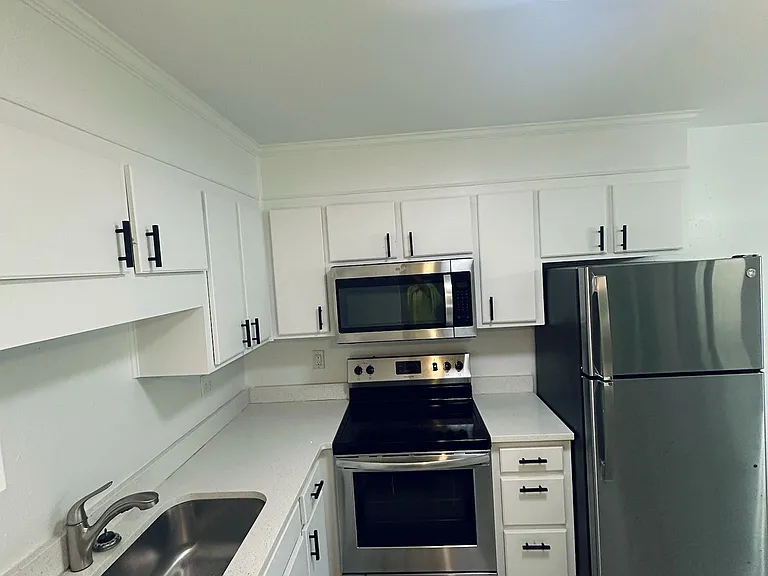 1 Villa Dr #1C — Photo 4