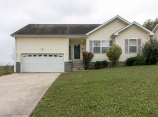 1100 Gunpoint Dr, Clarksville, TN 37042