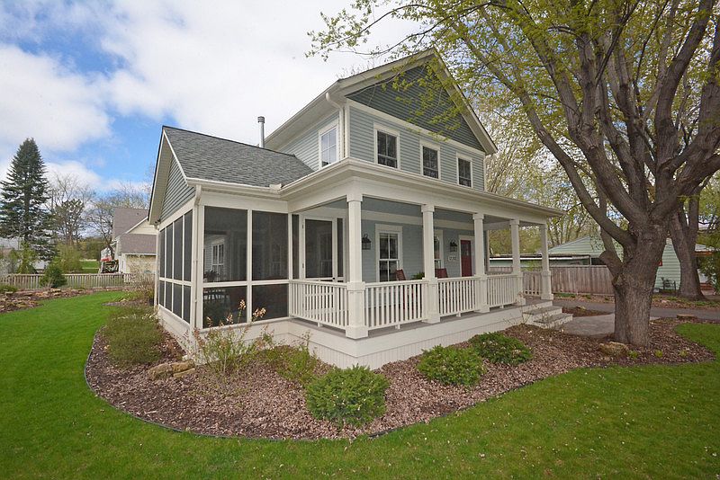 Front porch, screen porch