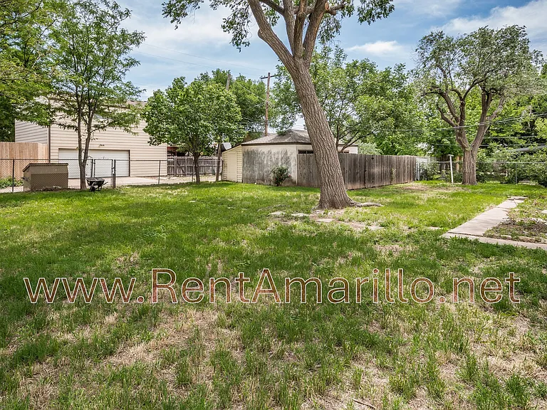 1613 Bowie St — Photo 17