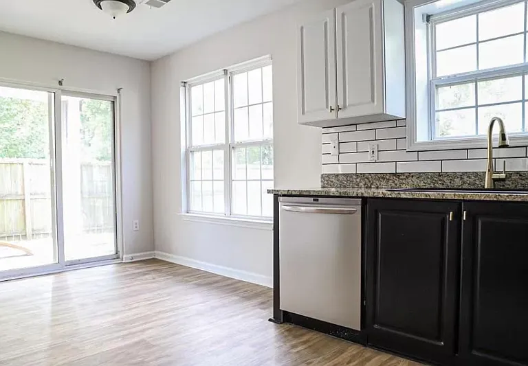 105 Fairview Lake Way — Photo 4