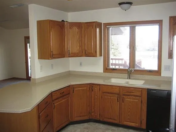 3150 E Graf St #3 — Photo 9