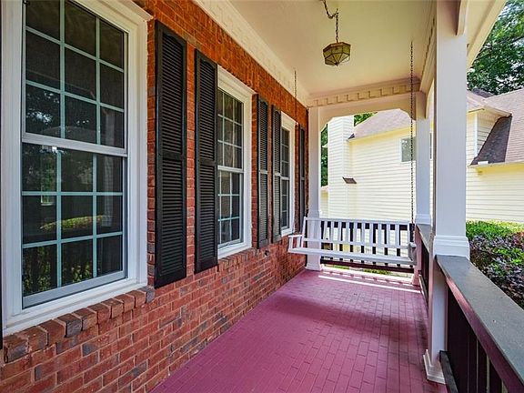 4th image of 125 Leeward Run Ct