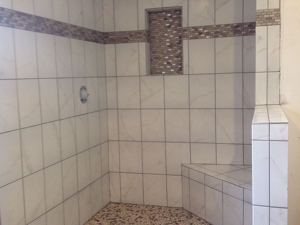 2nd image of 1235 Owosso Ave