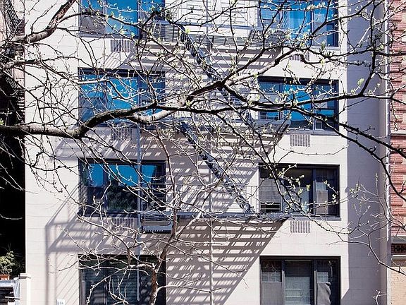 5th image of 116 Thompson St #3B