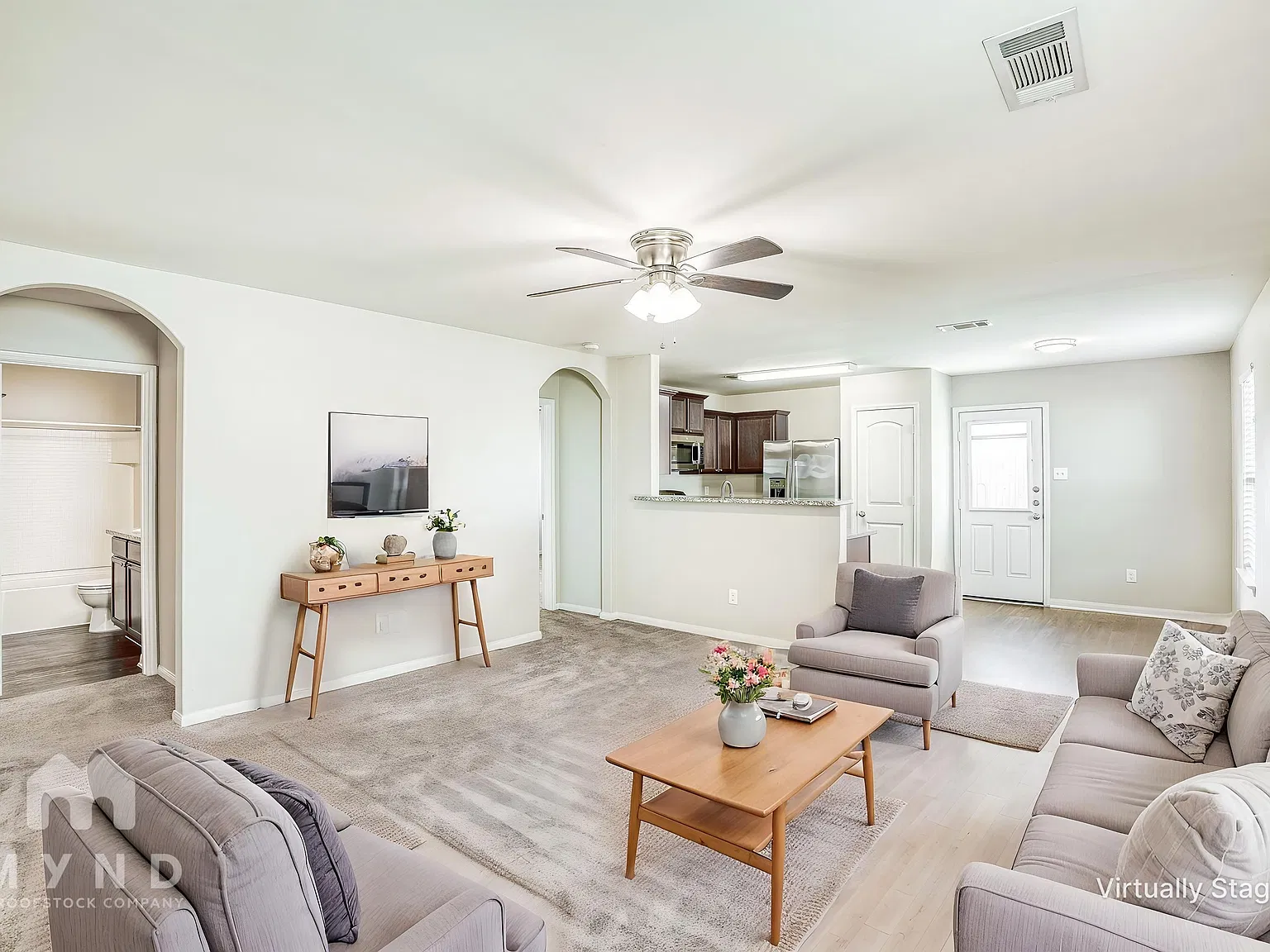 3 bed, 2.0 bath, 1166 sqft, $1,765 — Photo 2