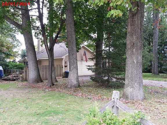 3rd image of 2985 Coventry Dr