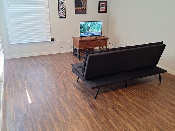 3rd image of 2312 Fincher Rd