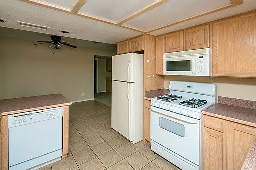 5th image of 2800 Jamaica Blvd S APT B