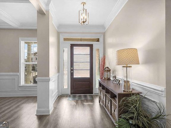 2nd image of 630 Wyndham Way