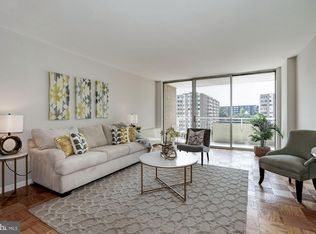 3001 Veazey Ter NW APT 1215, Washington, DC 20008