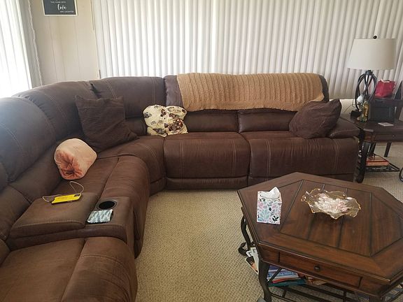 4th image of 171 Jeff St