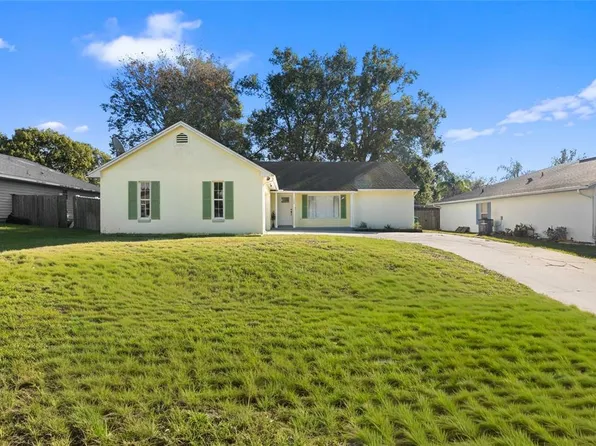 1720 Cobble Ln, Mount Dora, FL 32757