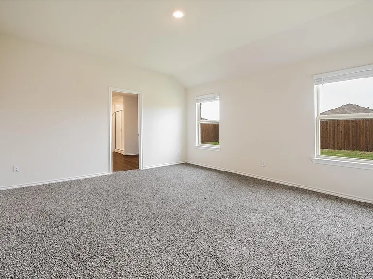 2952 Lawson Dr — Photo 8