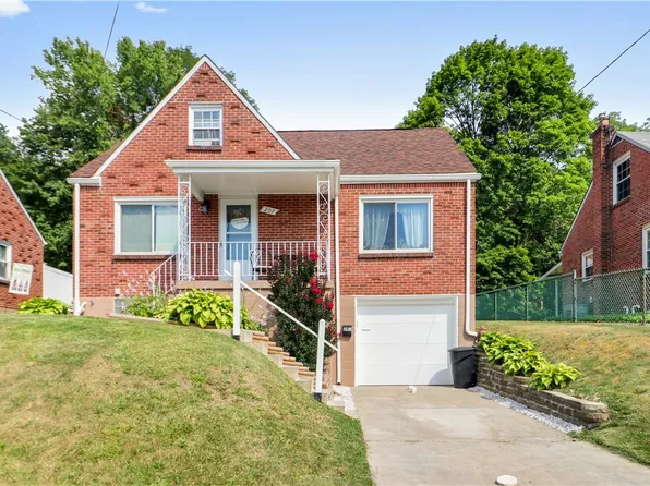 207 E Gilmore Ave, Trafford, PA 15085