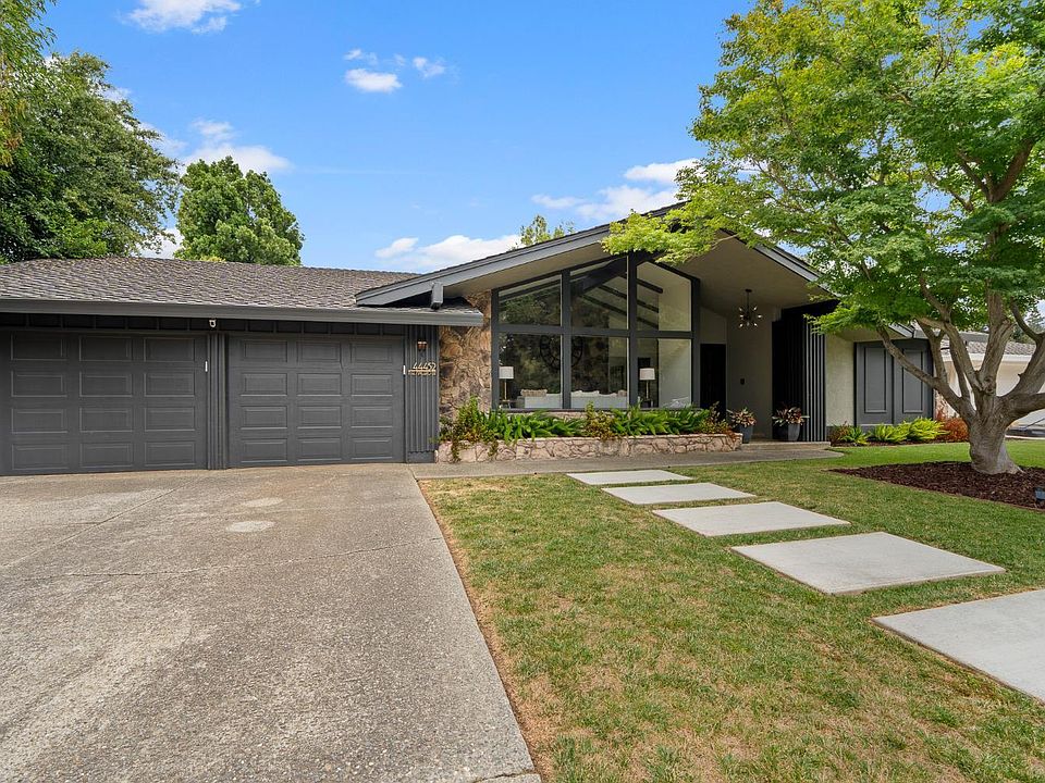 1st image of 44452 N El Macero Dr